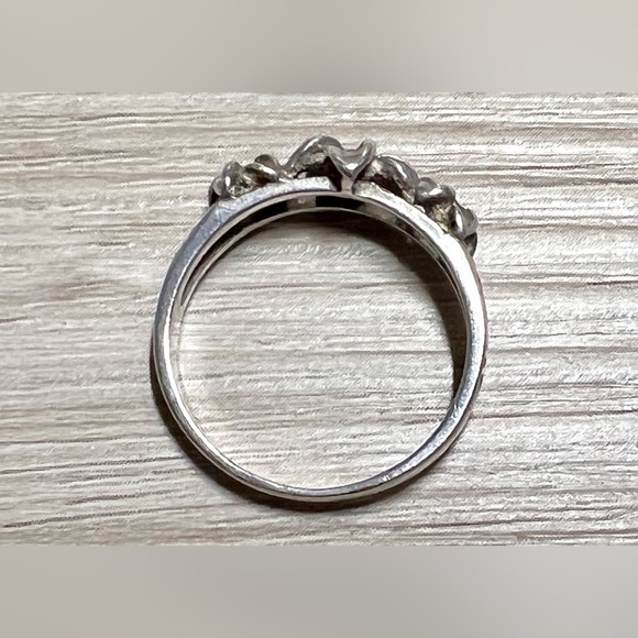 Vintage Sterling Silver Native American Cubic Zirconia Plumeria Ring, Size 8 - Picture 6 of 10